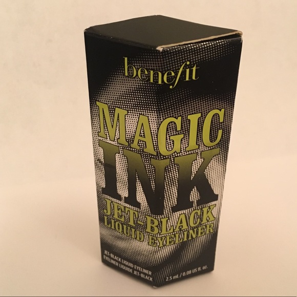 Benefit Magic Ink Jet-Black Liquid Eyeliner - Picture 4 of 6